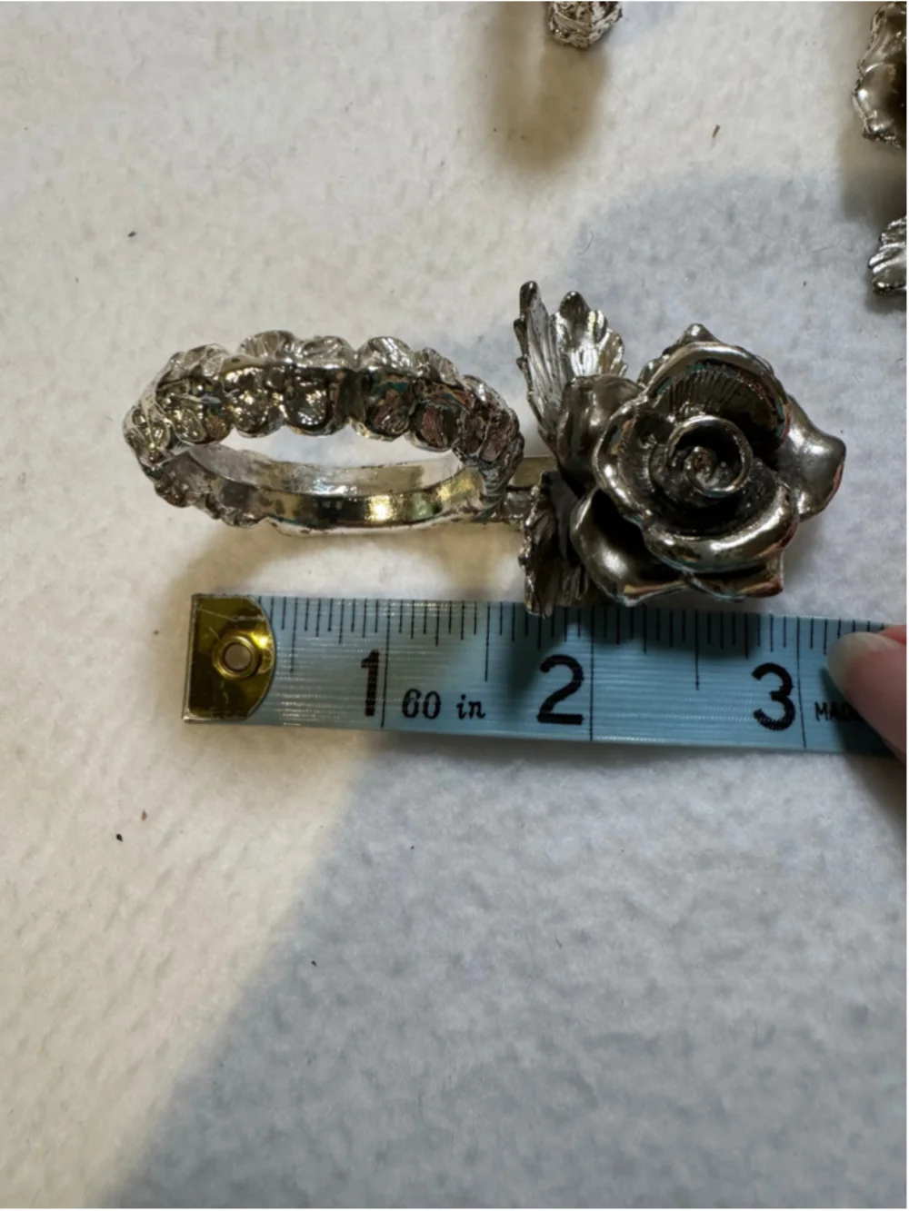 Unbranded Silver Rose Napkin Rings Set of 8